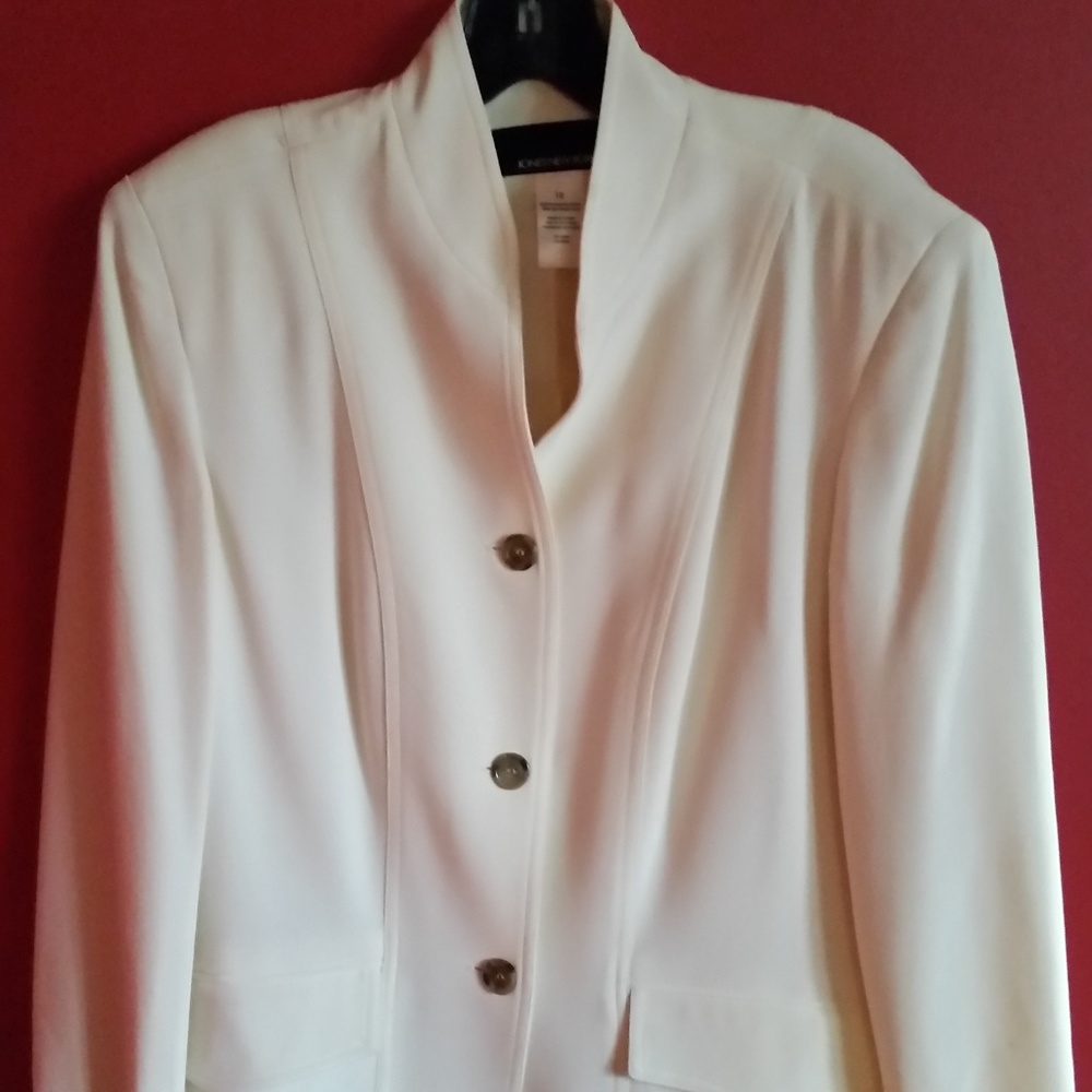 Jones of New York Cream Silk Suit  Size 12